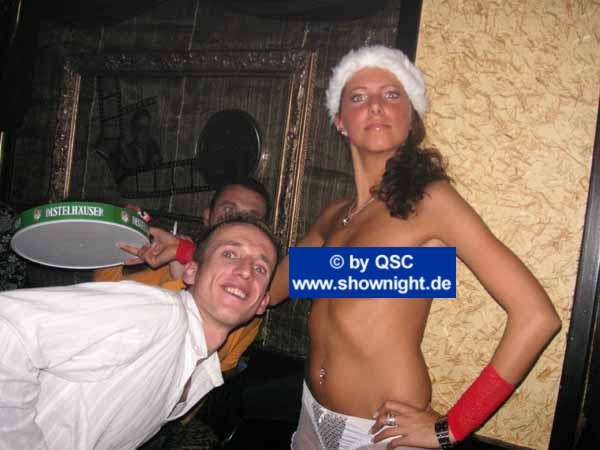 engel nikolaus stripperin gogo_0000032.jpg
